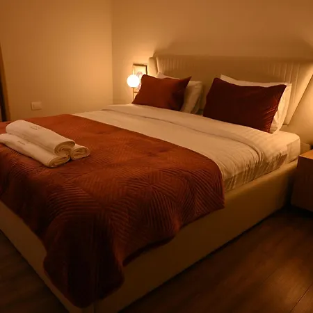 Niche Boutique Hotel Tirana Exterior photo